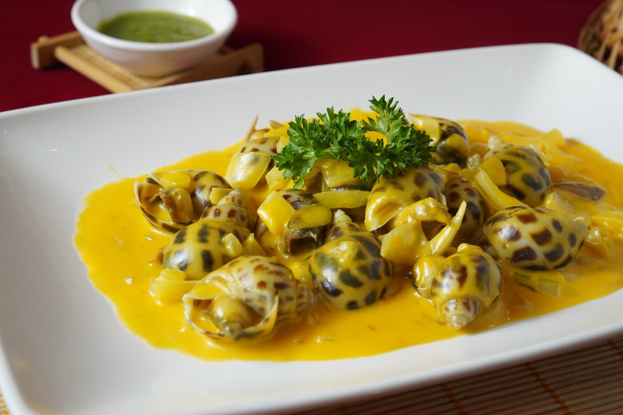  Pan-fried Sweet Snail With Salted Egg Sauce - Ốc Hương Sốt Trứng Muối 