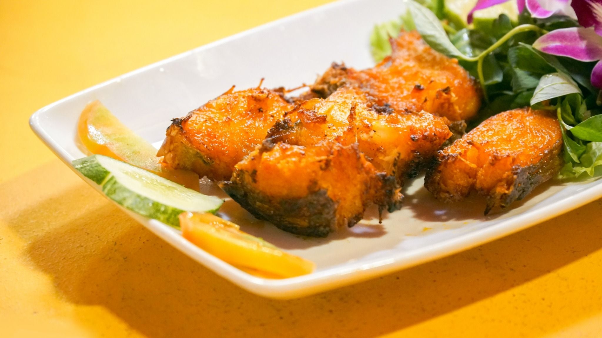  Grilled Parrotfish With Salt And Chili - Cá mó xanh/ đỏ nướng muối ớt (con 500g) 