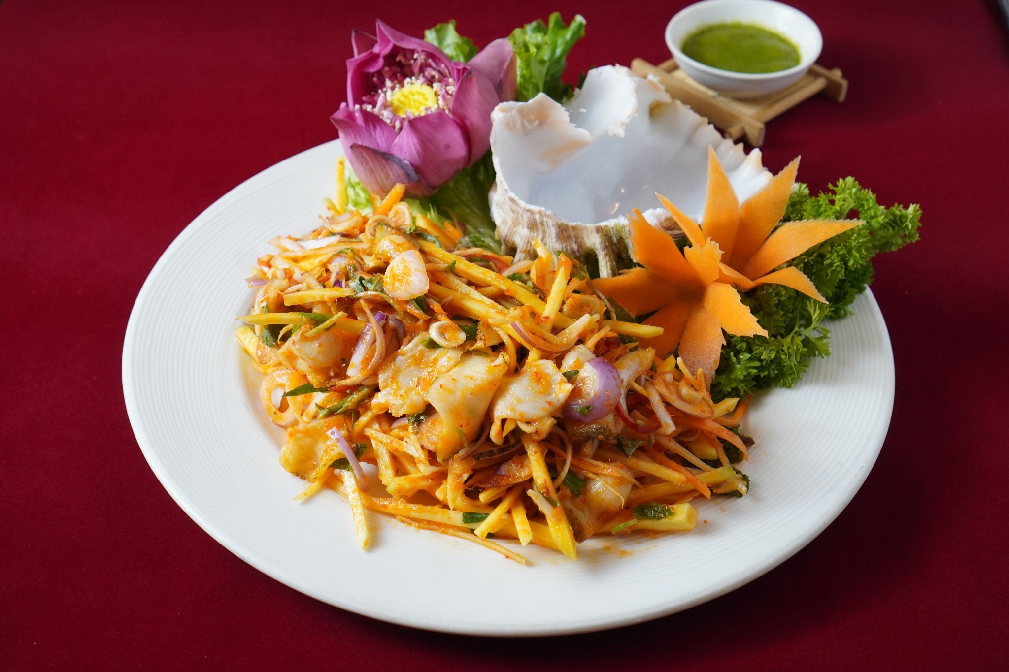  Thai Style Giant Ramose Murex Snail Salad - Gỏi Thái Ốc Gai Đại (Giá tính theo 1 con 800 gram) 