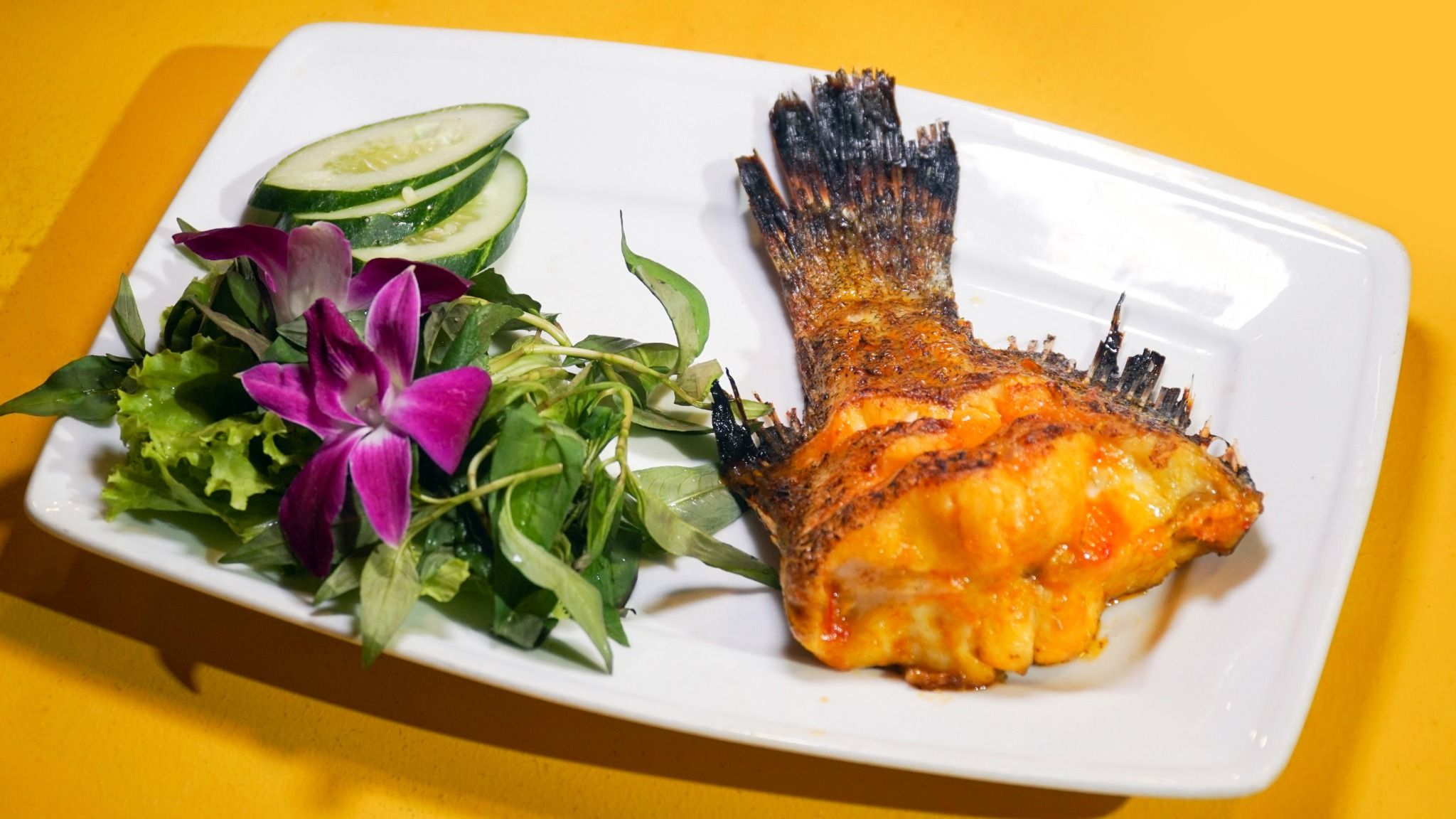  Grilled Grouper With Salt & Chilli - Cá Bống Mú Nướng Muối Ớt (Giá tính theo 1 con 1 kg) 