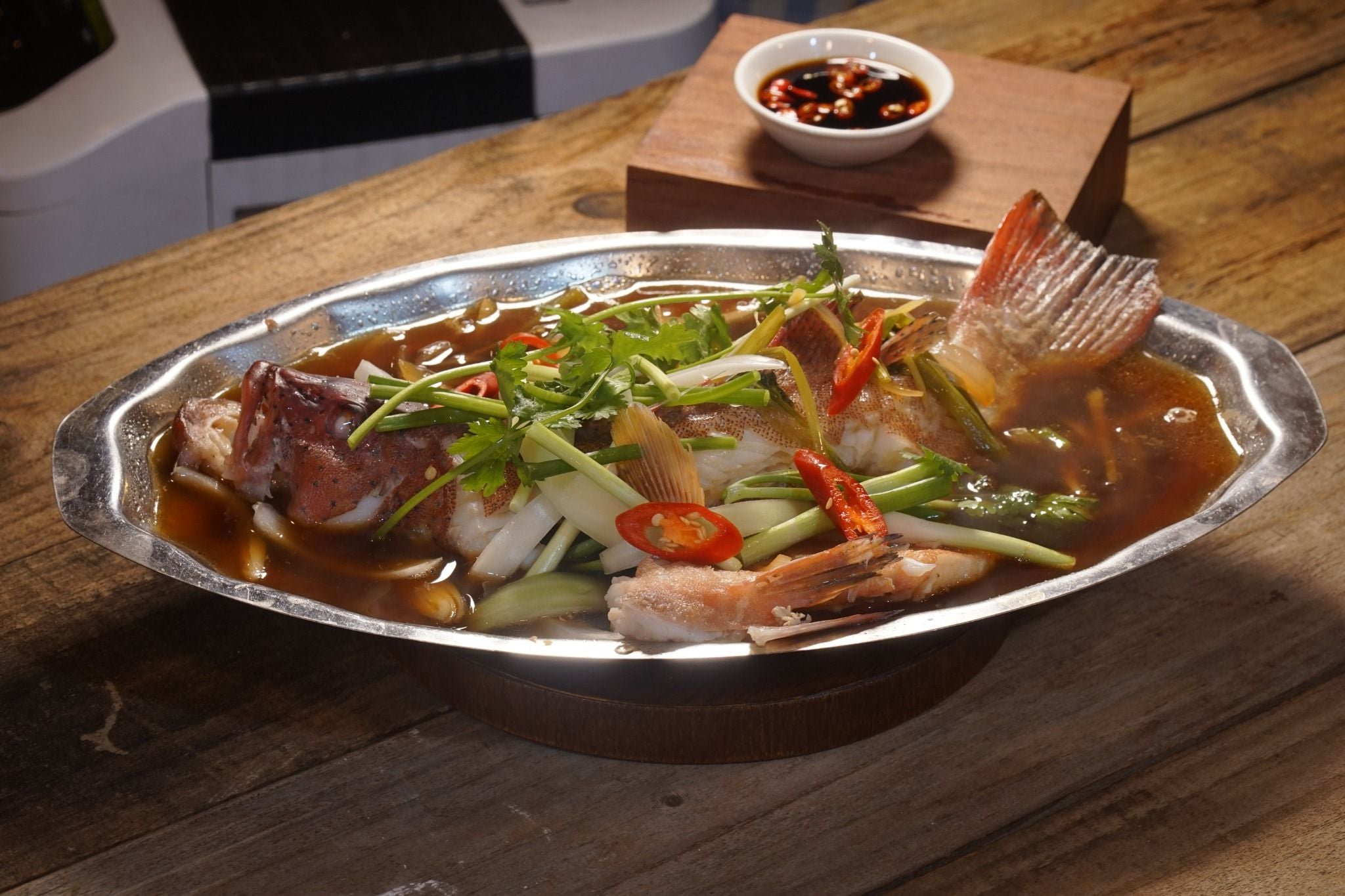  Steamed Red Grouper With Soy Sauce (set 800 gram) - Cá Mú Đỏ Hấp Xì Dầu ( 1 con 800 gram) 