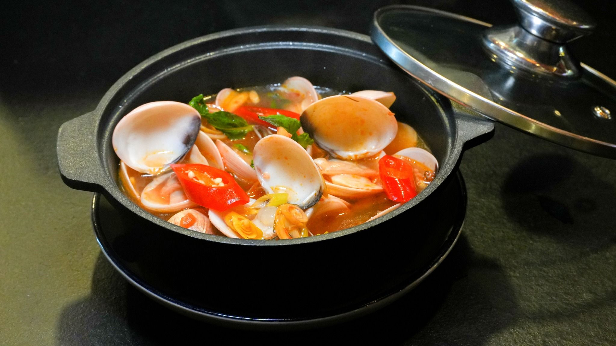  Steamed Clam In Thai Style - Nghêu Hấp Thái 