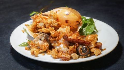  Grilled Melo Melo With Garlic And Butter - Ốc giác vàng nướng bơ tỏi (con 1kg) 