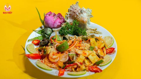  Thai Style Giant Ramose Murex Snail Salad - Gỏi Thái Ốc Gai Đại (Giá tính theo 1 con 800 gram) 