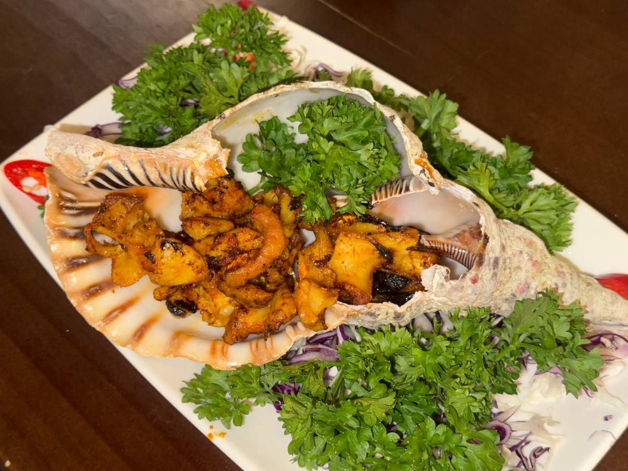  Grilled Triton's Trumpet Snail With Salt & Chilli - Ốc Hoàng Hậu Nướng Muối Ớt (Giá tính theo 1 con 1kg) 
