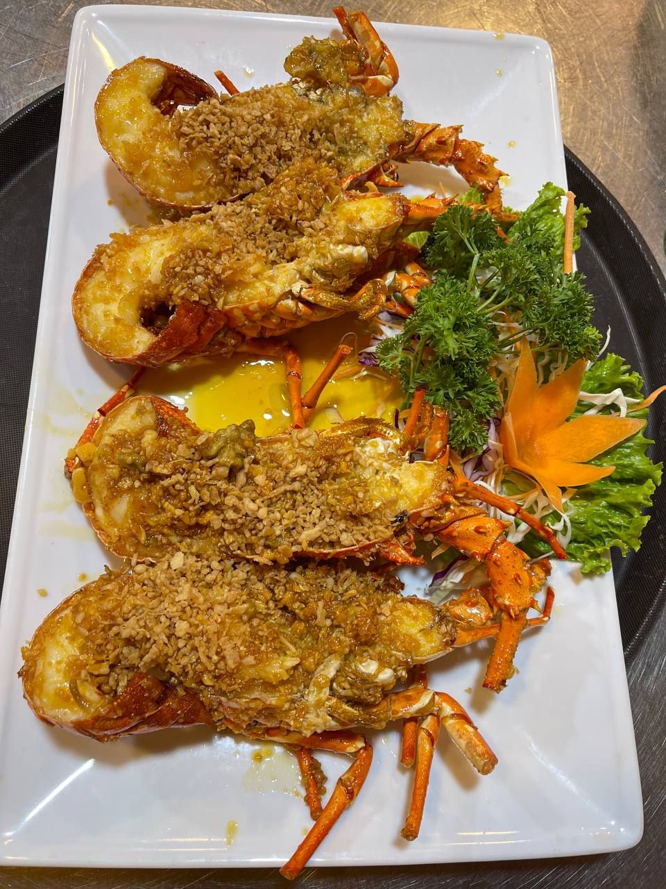  Pan-fried Tropical Rock Lobster With Garlic & Butter - Tôm Hùm Bông Cháy Bơ Tỏi (Giá tính theo 1 con 600 gram) 