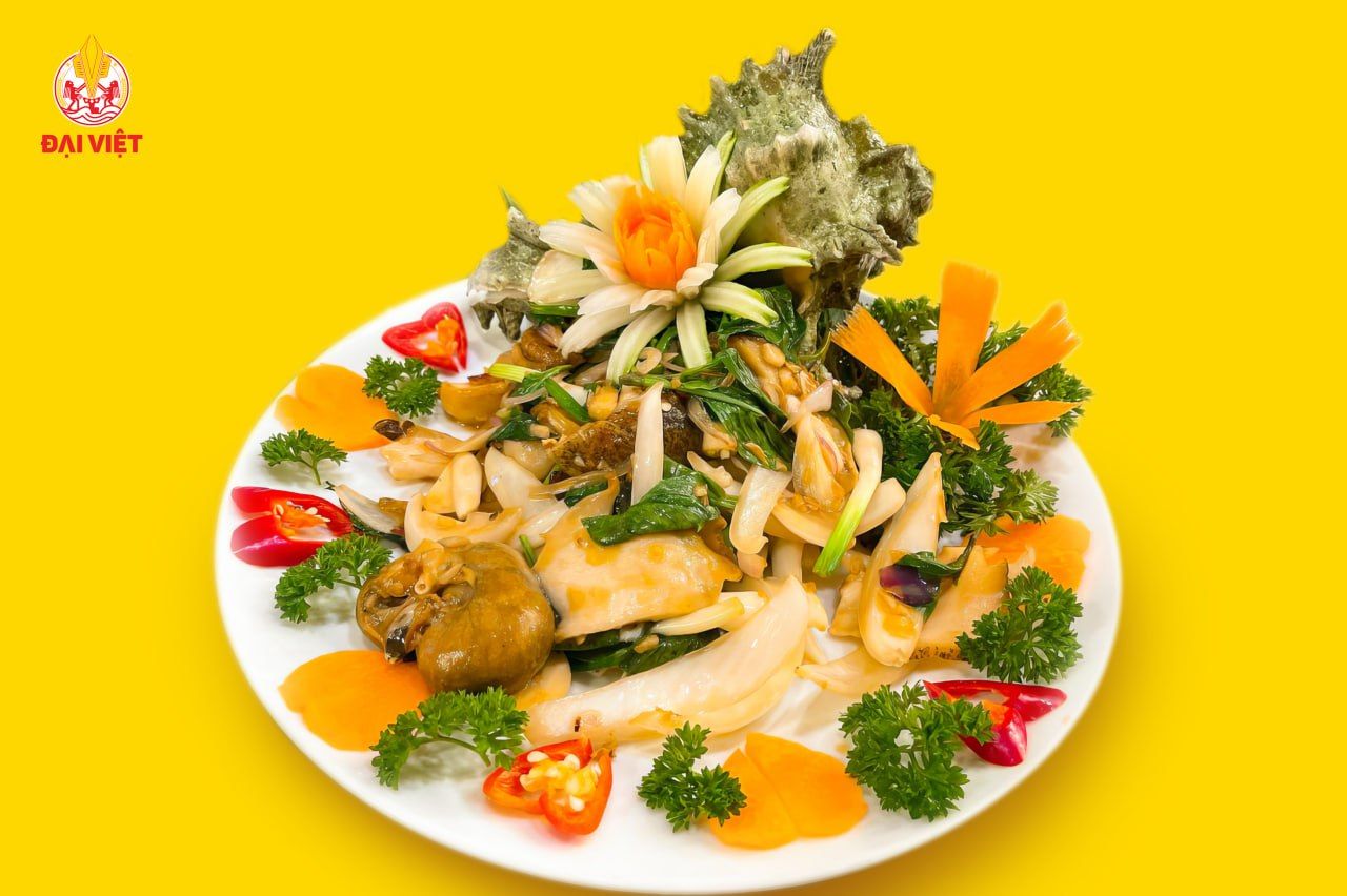  Stir-fried Giant Ramose Murex Snail With Basil - Ốc Gai Đại Xào Lá Quế (Giá tính theo 1 con 800 gram) 