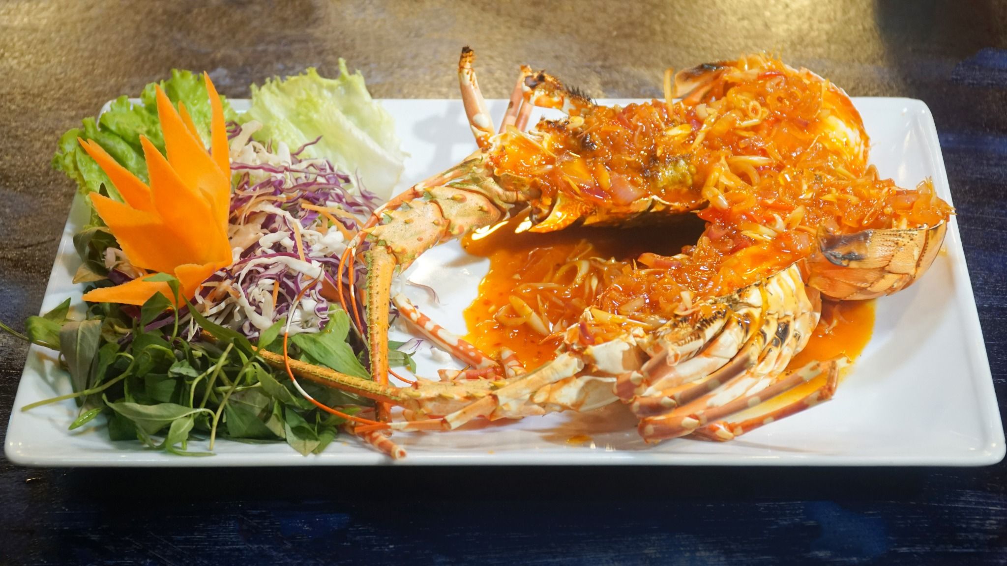  Pan-fried Tropical Rock Lobster With Lua Dai Viet Sauce - Tôm Hùm Bông Sốt Lúa Đại Việt (Giá tính theo 1 con 600 gram) 