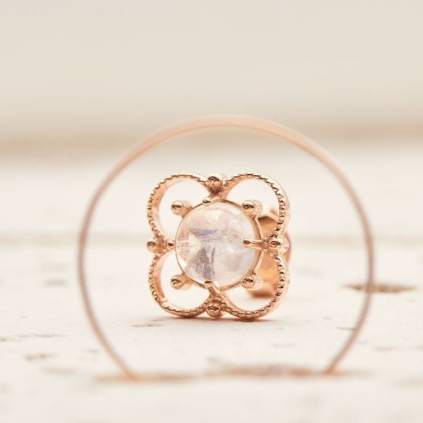  Bông Tai Vàng 10K 4 Leaf Clover Moon 