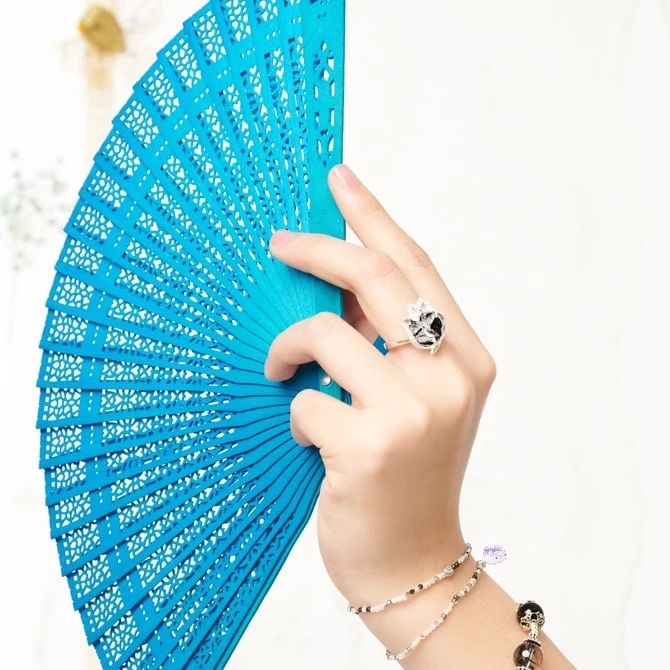  Nhẫn Hồ Ly Đá Thạch Anh Tóc Đen 
