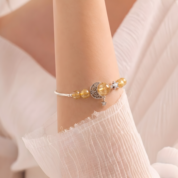  Lắc Tay Đá Thạch Anh Tóc Vàng Charm Trăng Khuyết 