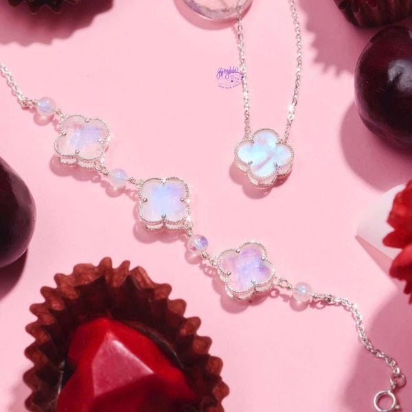  Lắc Tay Lucky 3 Viên Đá Cỏ Bốn Lá Ánh Trăng Khung Bạc SP006703 Gypsy.lala 