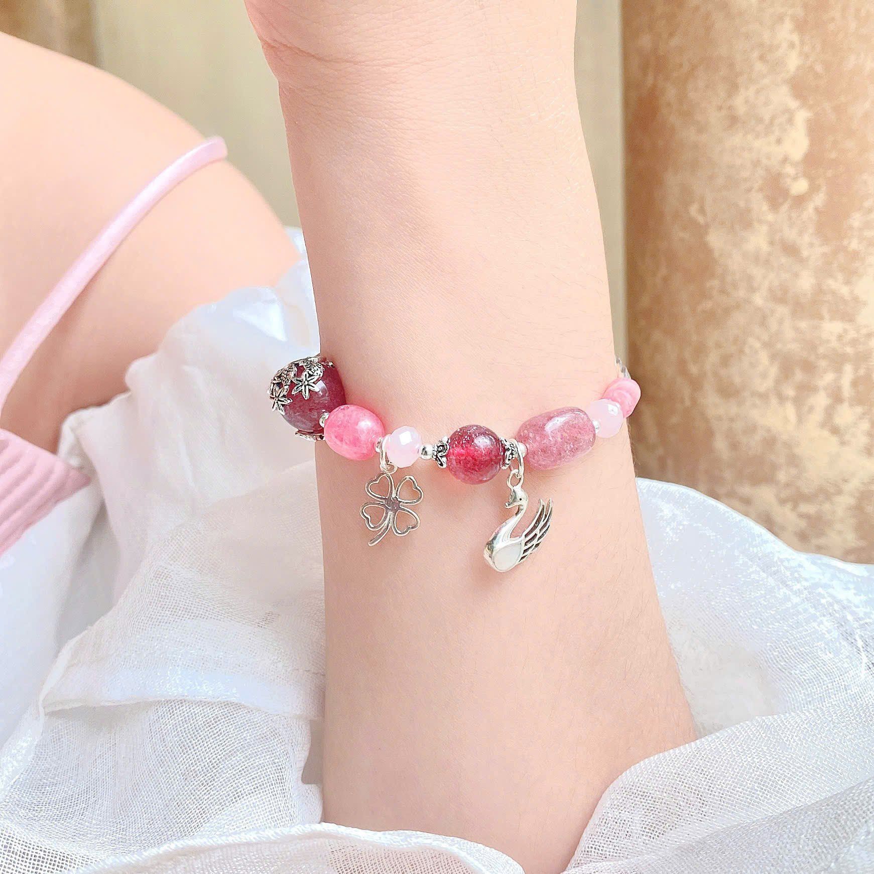  Vòng Tay Black Friday 013 Đá Đào Hoa Charm Ngẫu Nhiên SP008254 Gypsy.lala 