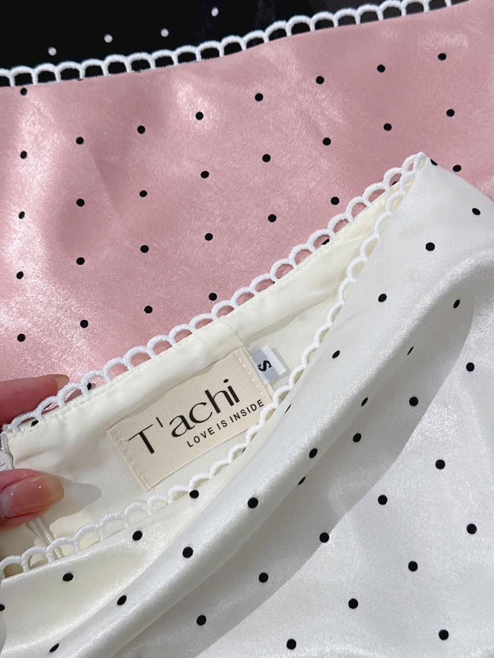  Chân Váy Lụa Chấm Bi Midi 