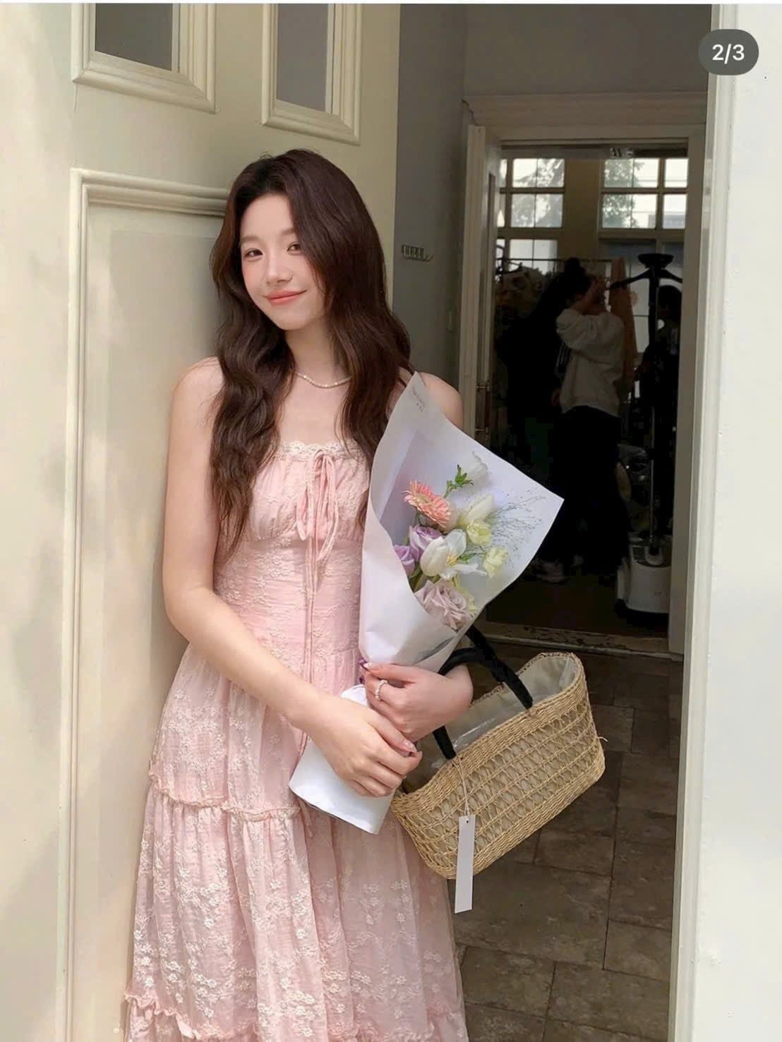  Đầm Hai Dây Ren Pink Muse 