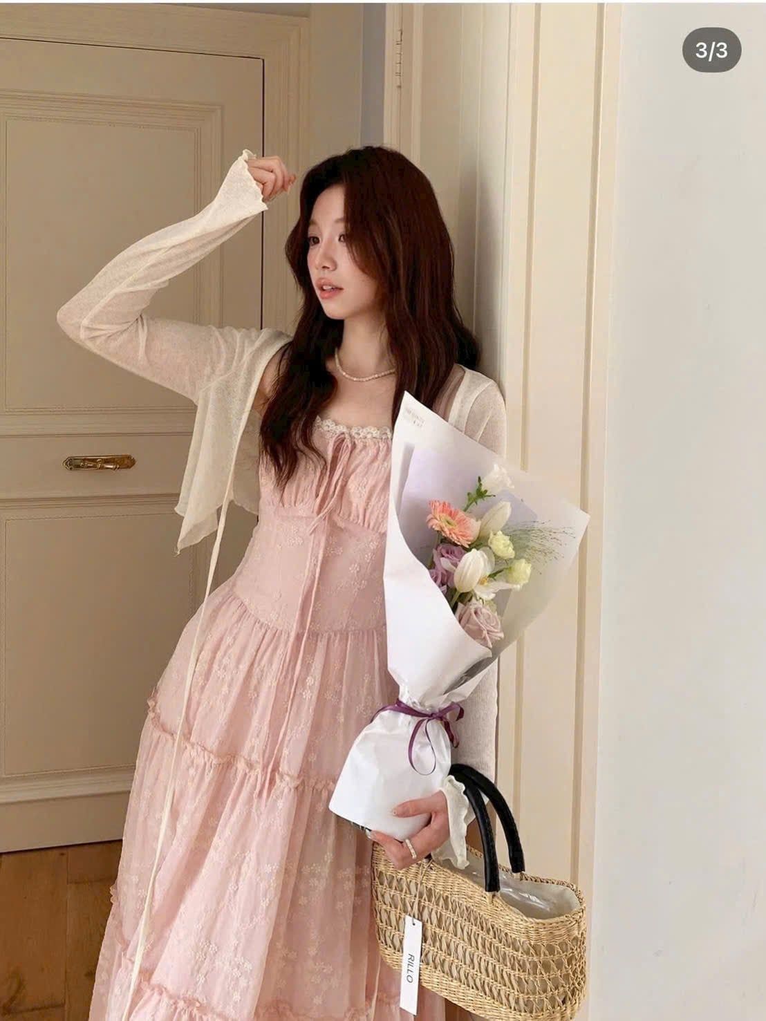  Đầm Hai Dây Ren Pink Muse 