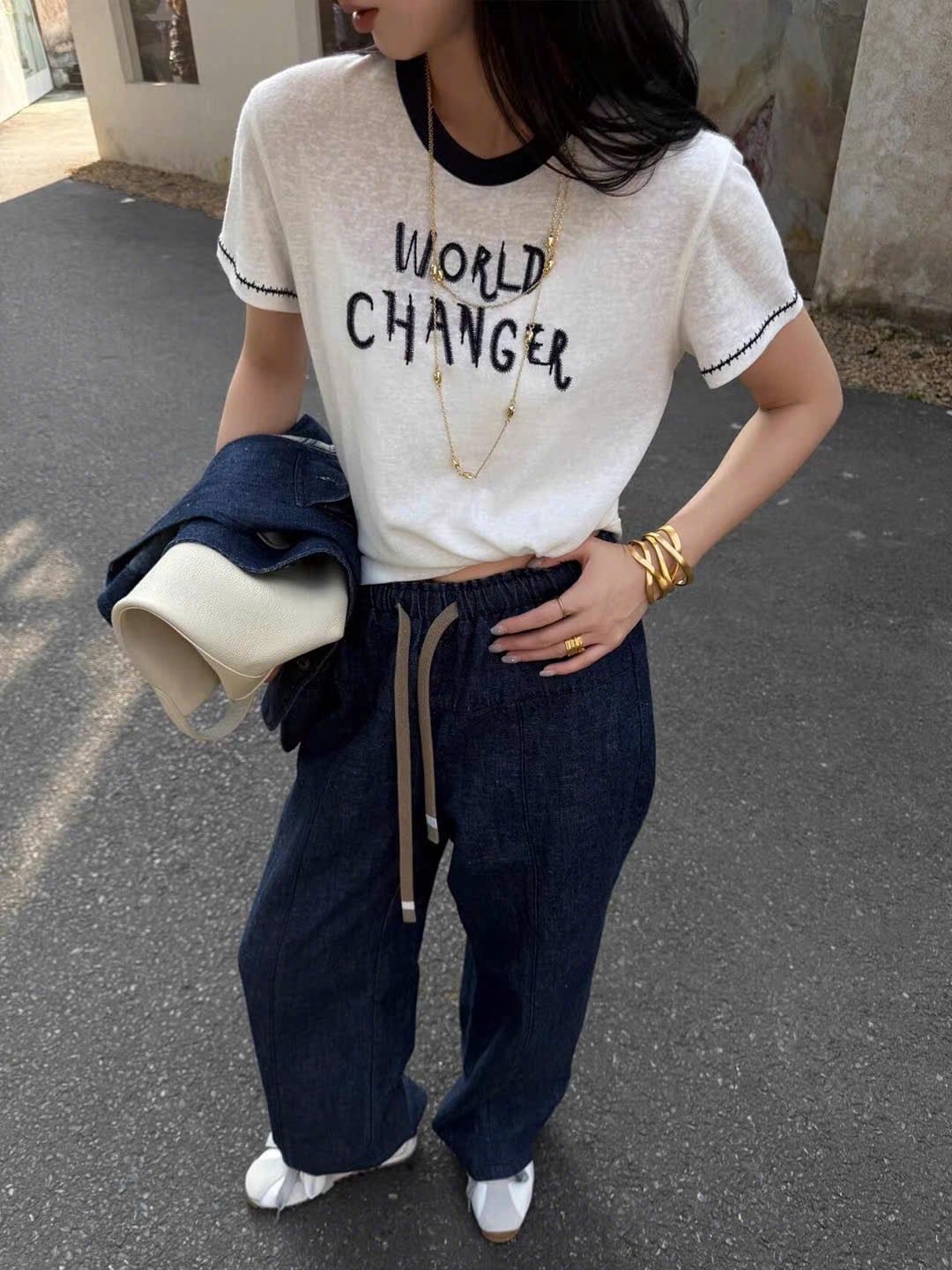  Áo thun nữ chữ "WORLD CHANGER" tay ngắn phối viền năng động 
