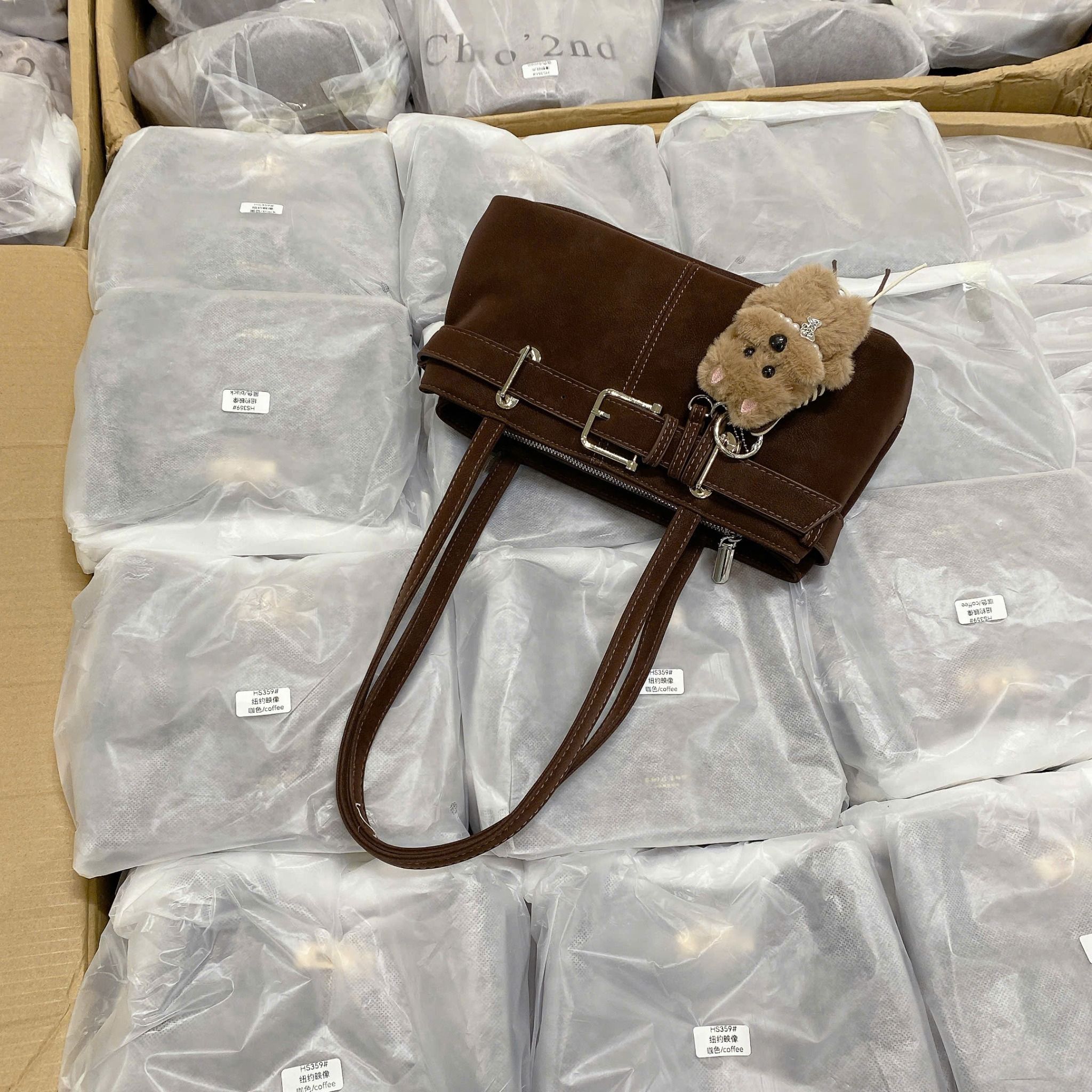  Túi xách đeo vai nữ OSOI Hàn Quốc kèm charm nữ 