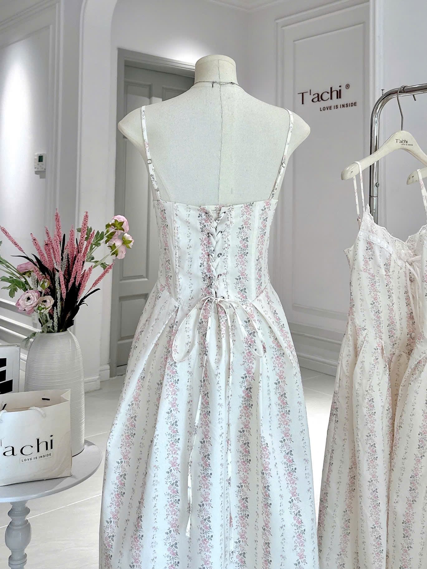  Đầm Nữ Hai Dây Xòe Công Chúa 