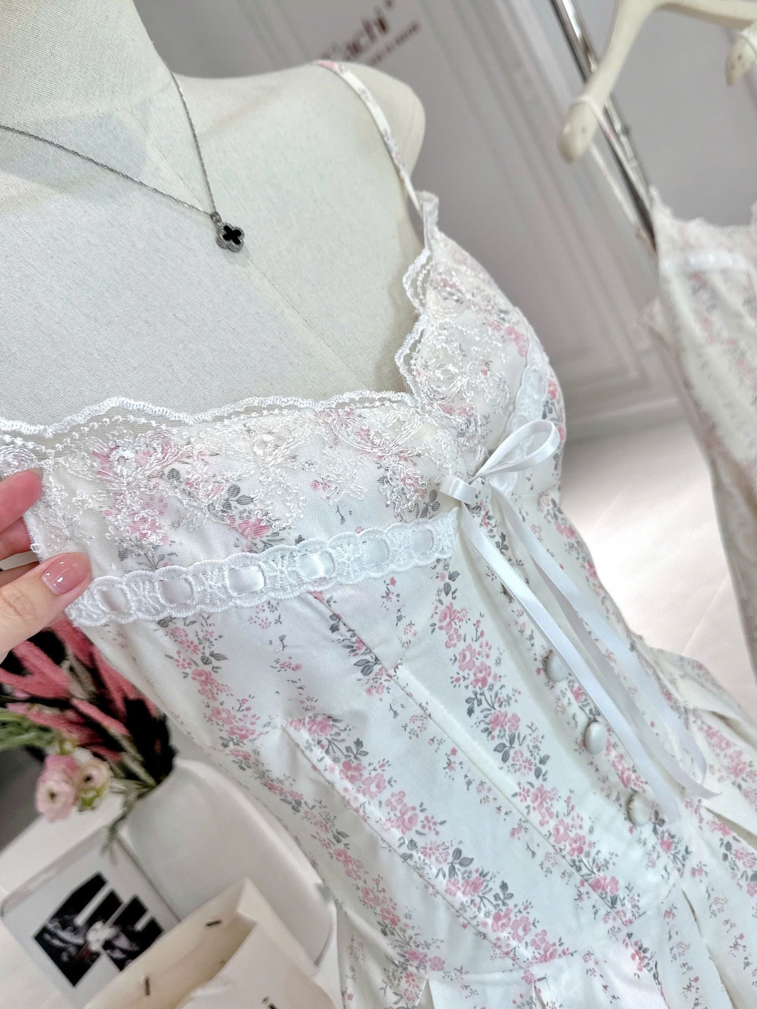  Đầm Nữ Hai Dây Xòe Công Chúa 