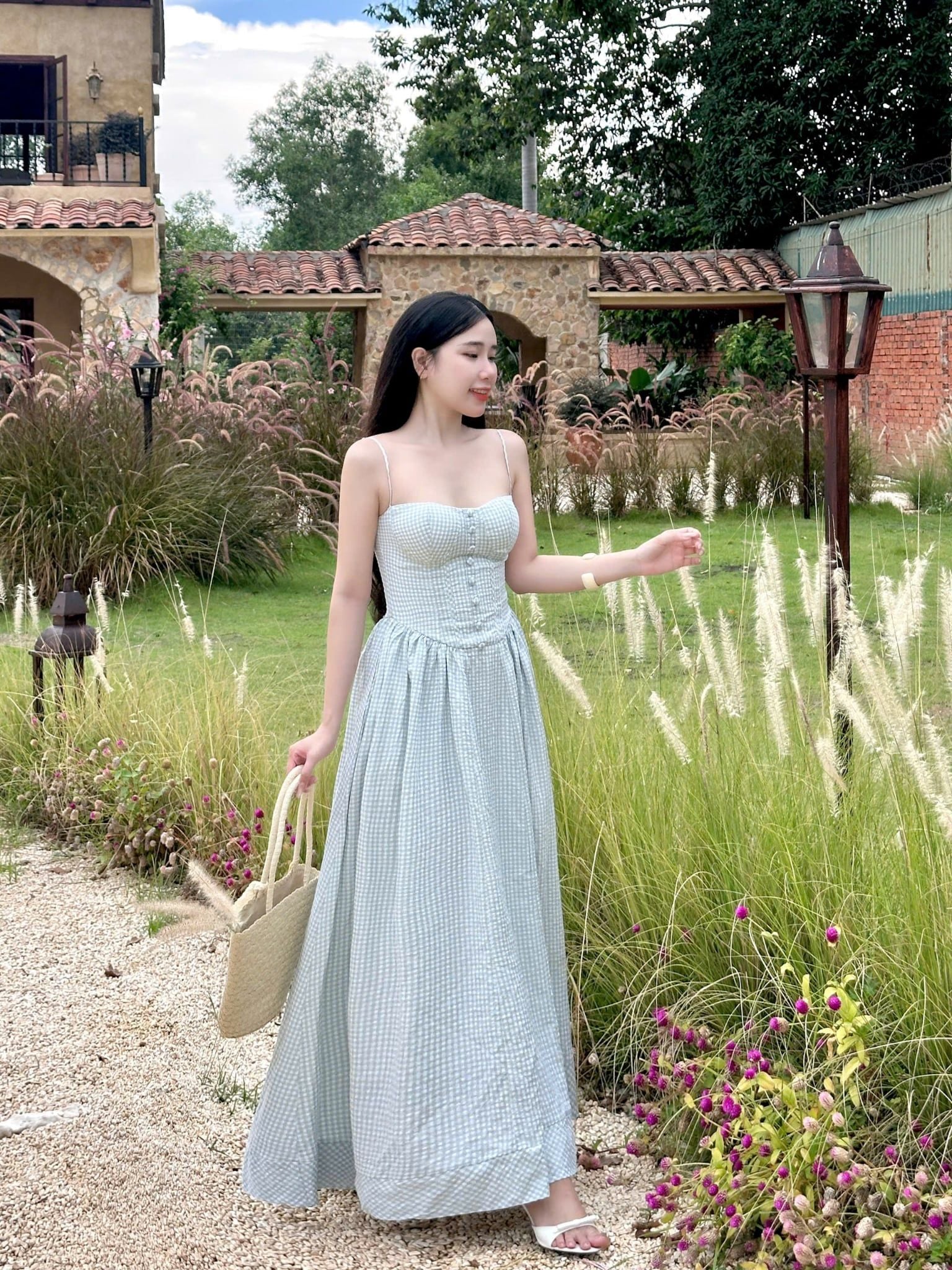  Đầm Nữ Hai Dây Xòe Công Chúa 