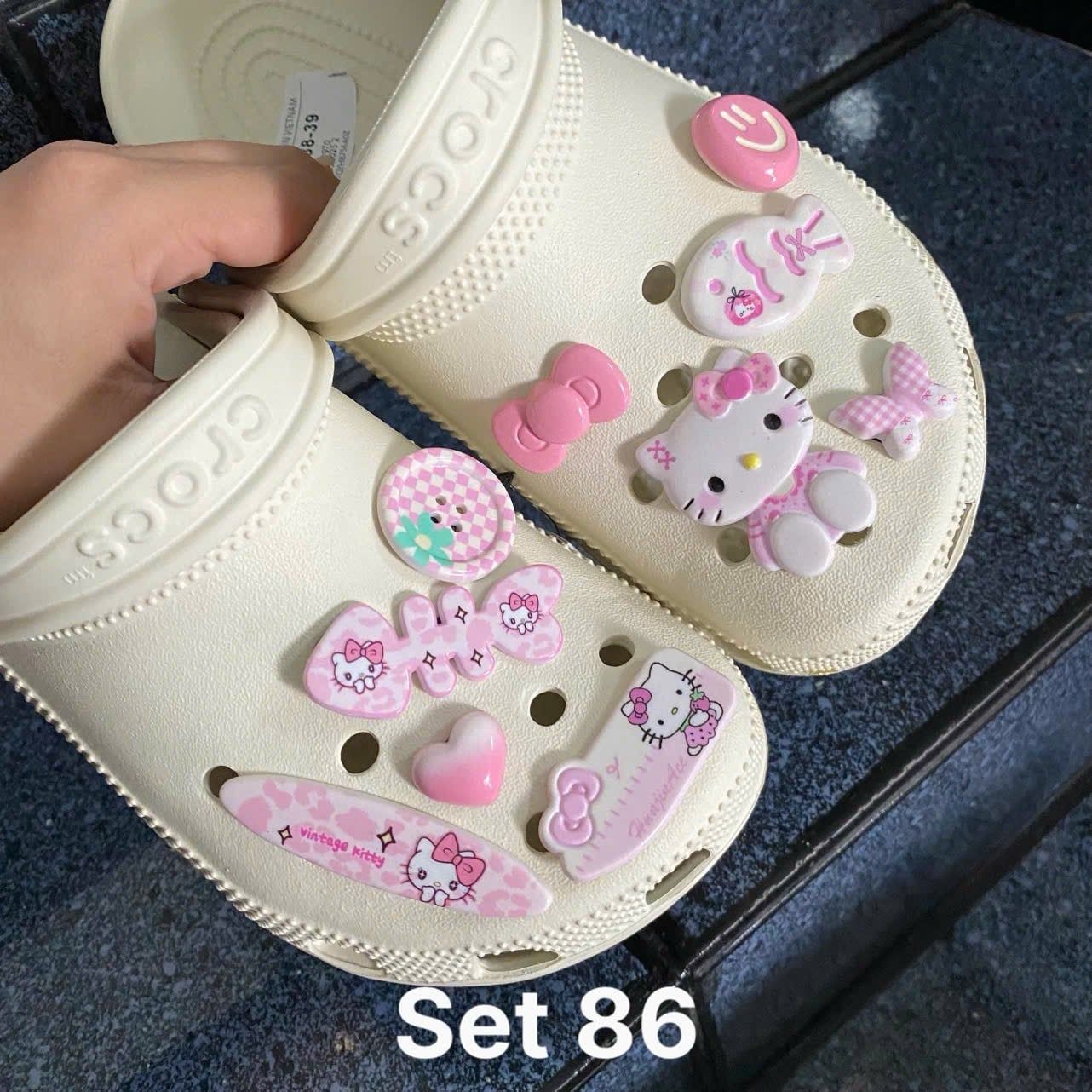  Set jibbitz charms sticker cute nhí nhảnh đa dạng gắn dép sục 