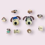  Jibbitz charms 3D chó Gromit gắn dép sục 