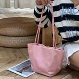  Túi Xách Quai Mảnh Kèm Charm Ngôi Sao 