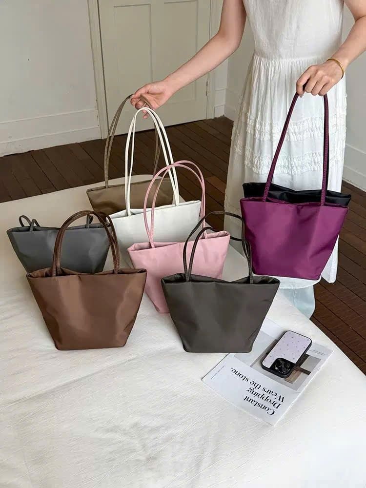  Túi Xách Quai Mảnh Kèm Charm Ngôi Sao 