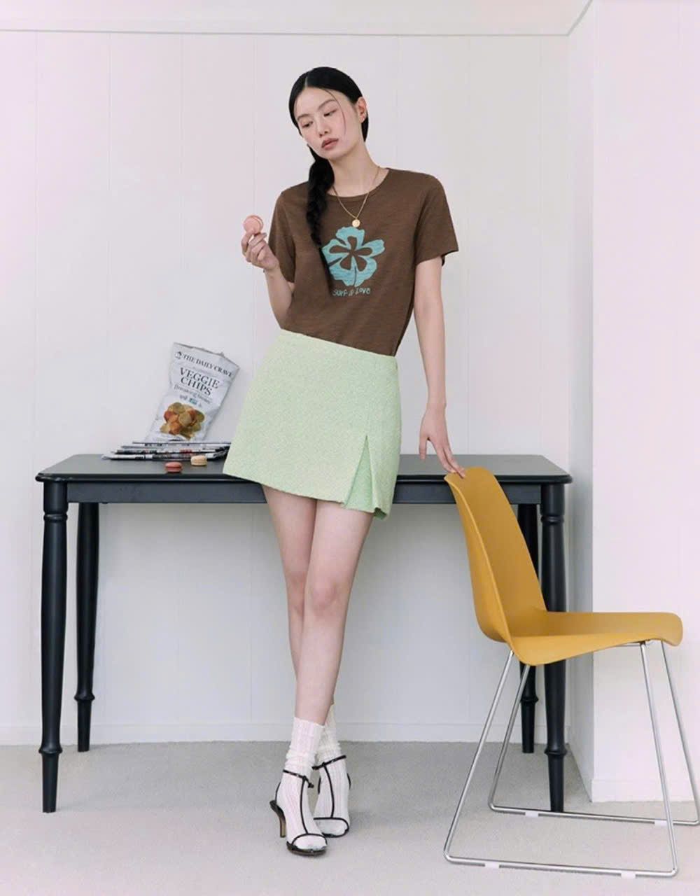  Áo thun giấy nữ họa tiết phong cách 