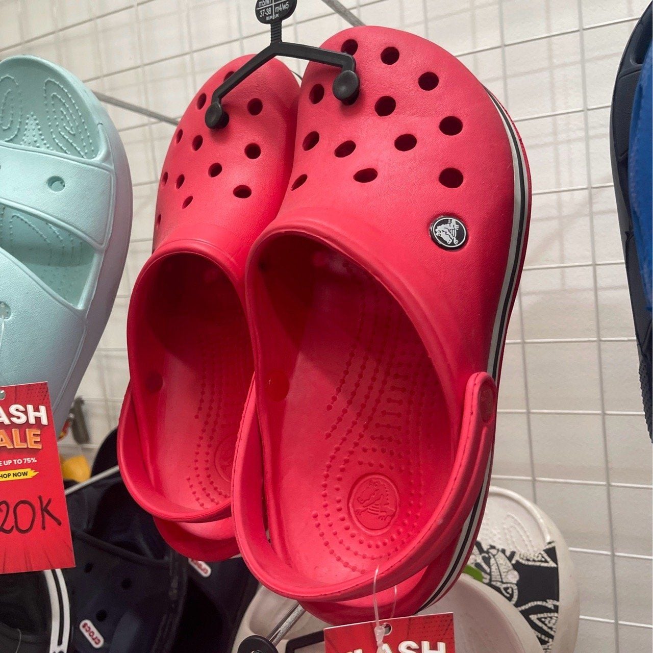  Thanh lý giày dép nam nữ, trẻ em hàng trưng bày SG 