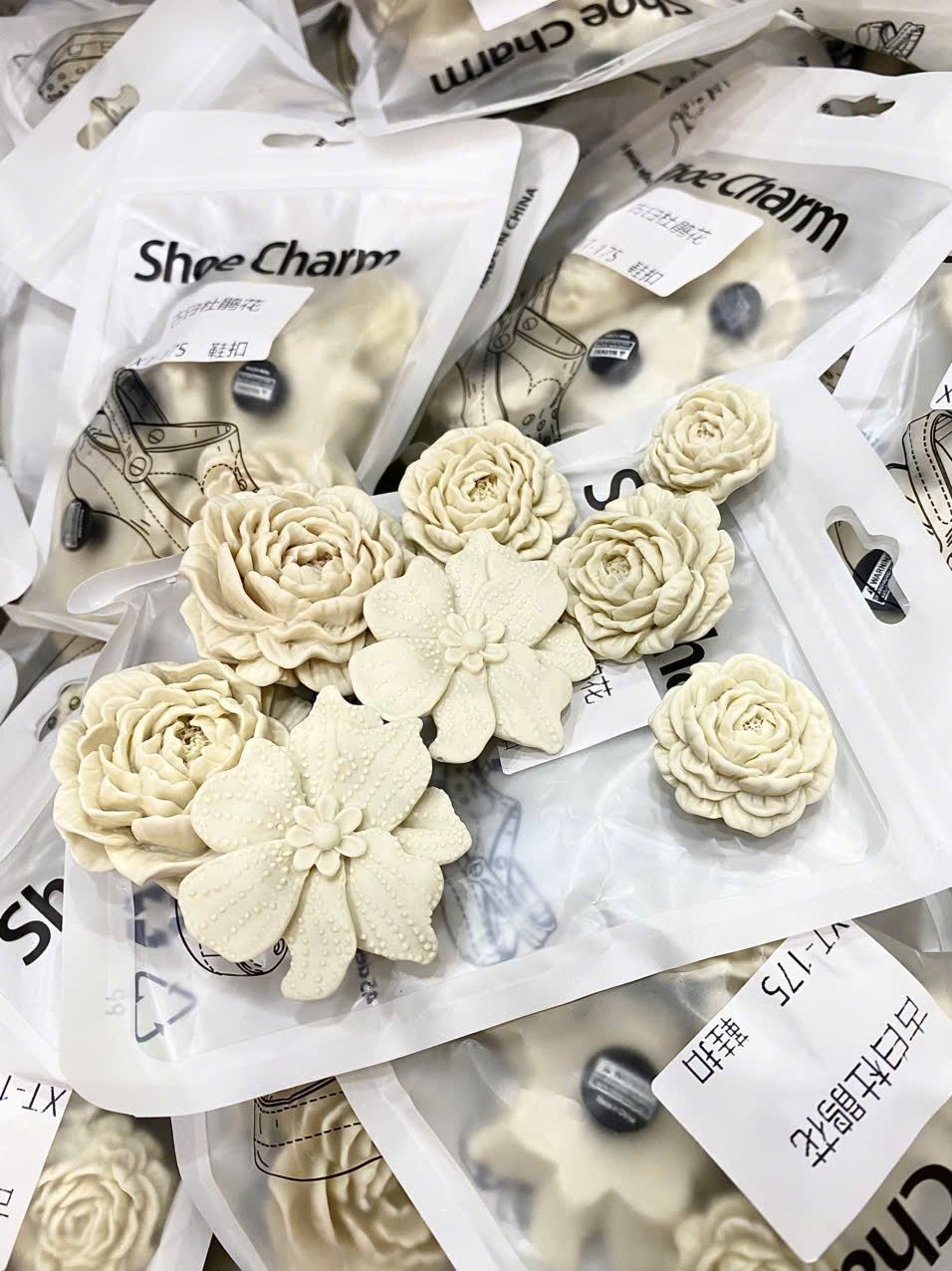  Set charm jibbitz hoa trà gắn dép Dinas 