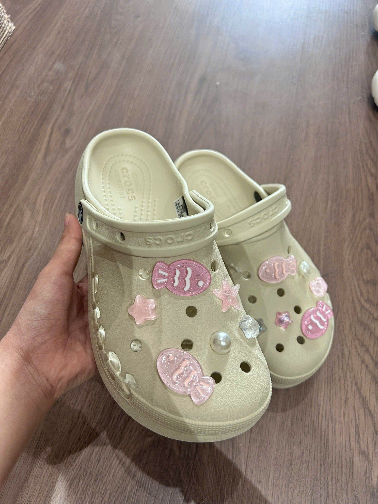  Set charm jibbitz cute nhí nhảnh đa dạng gắn dép 