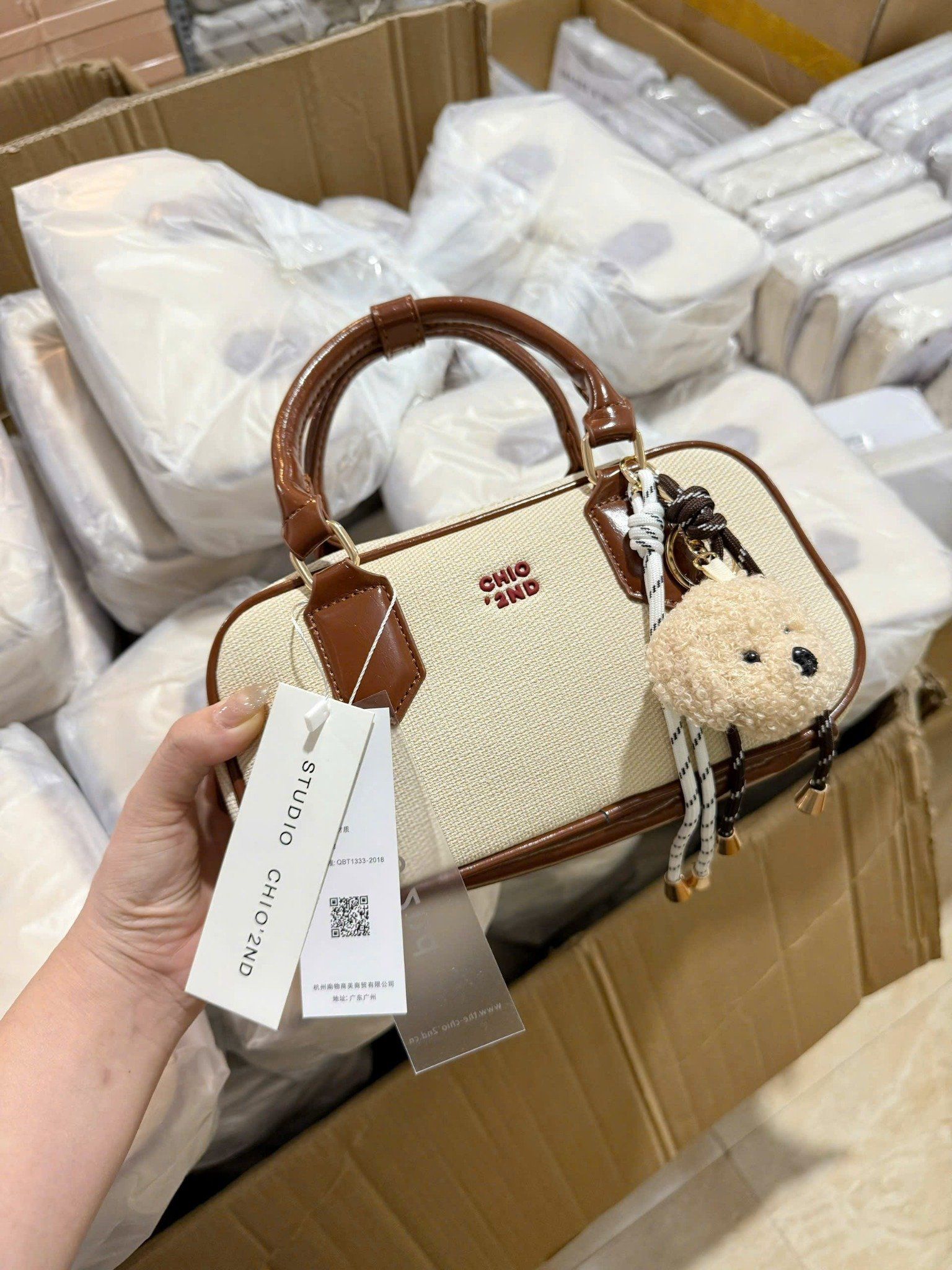  Túi Chio trống kèm gấu 