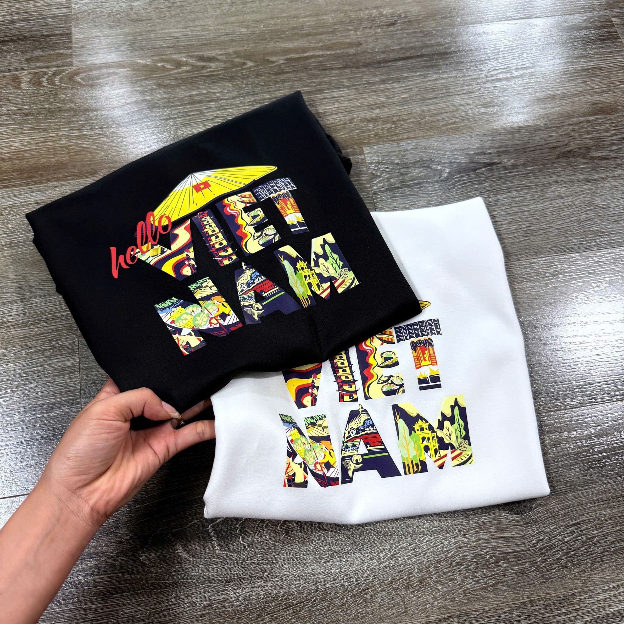  Áo thun unisex Hello Việt Nam 