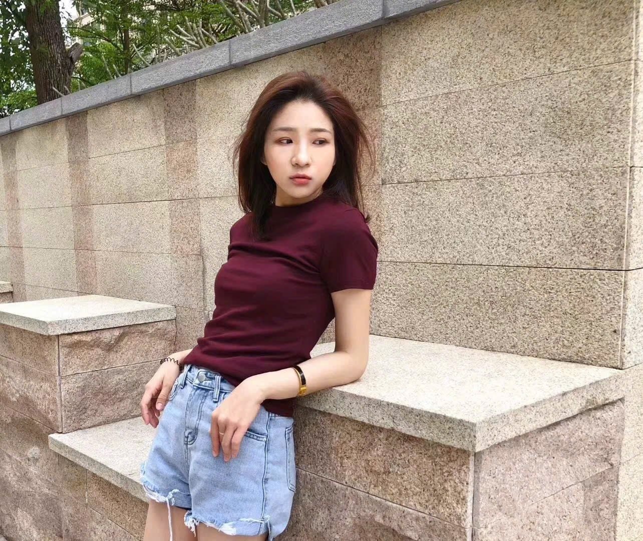  Áo thun trơn croptop basic nữ 