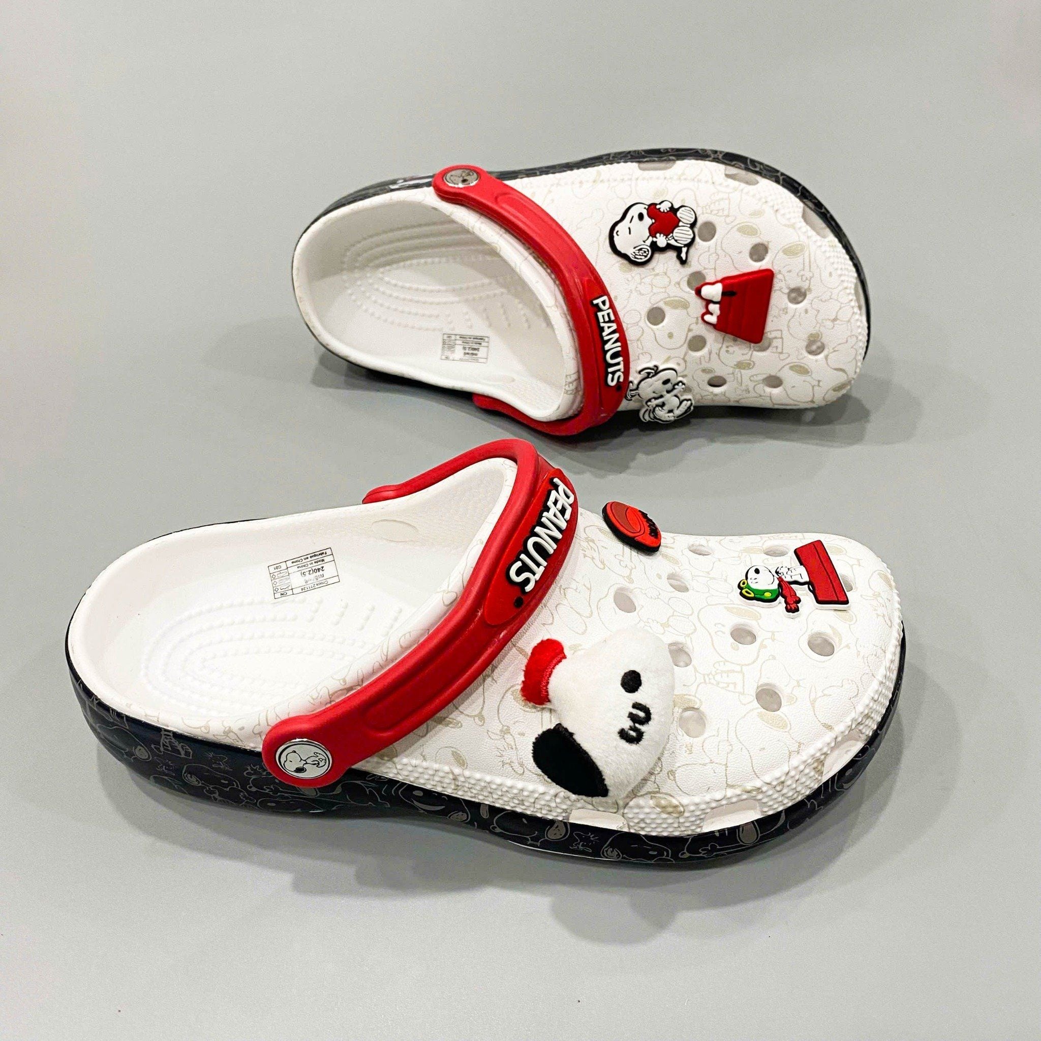  Sục Clog Dinas Unisex Classic Peanuts Xuất Khẩu Nam Nữ 