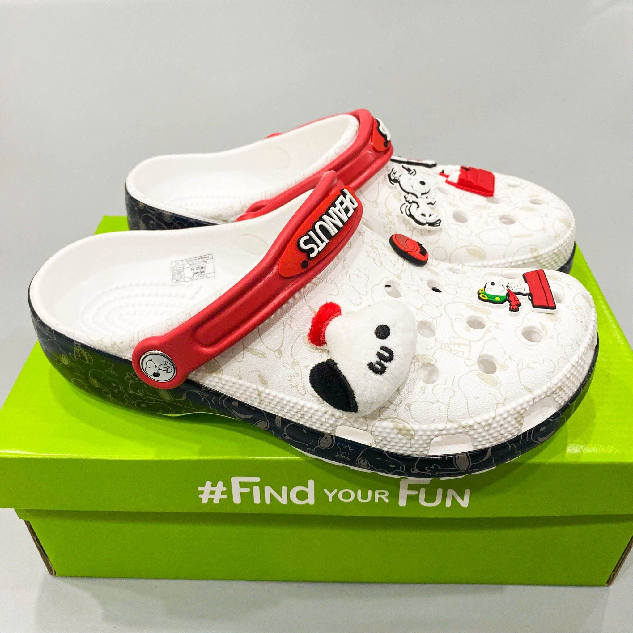  Sục Clog Dinas Unisex Classic Peanuts Xuất Khẩu Nam Nữ 