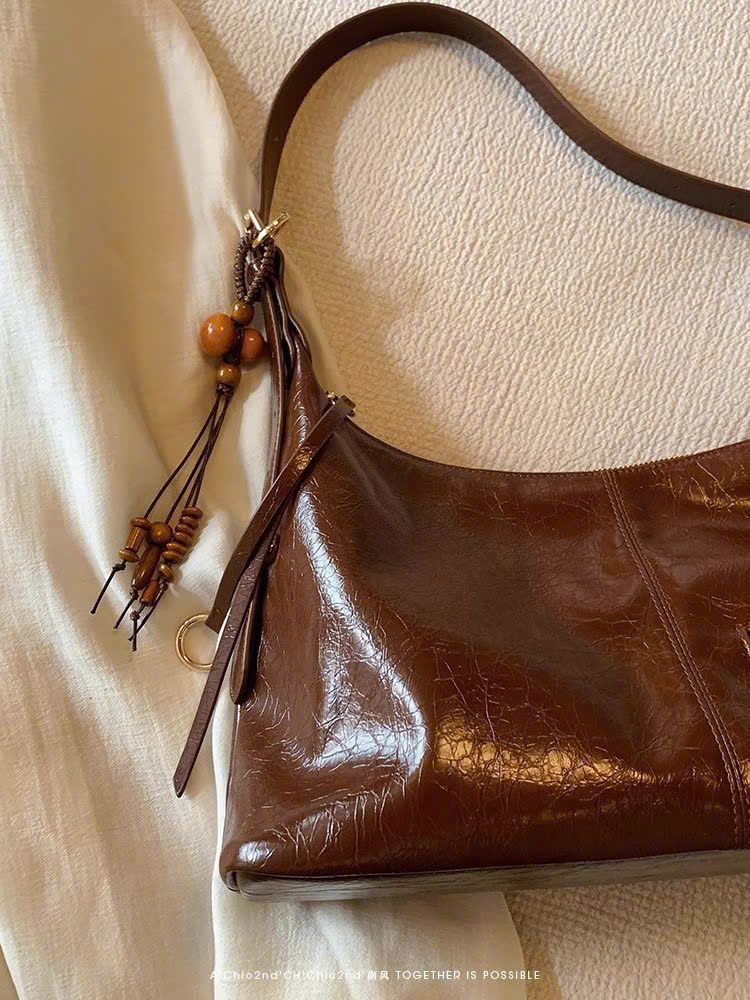  Túi xách chio2nd dáng kẹp da bóng mẫu mới 