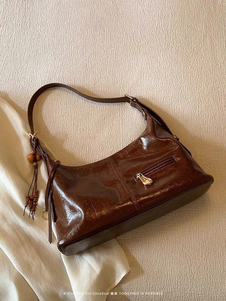  Túi xách chio2nd dáng kẹp da bóng mẫu mới 