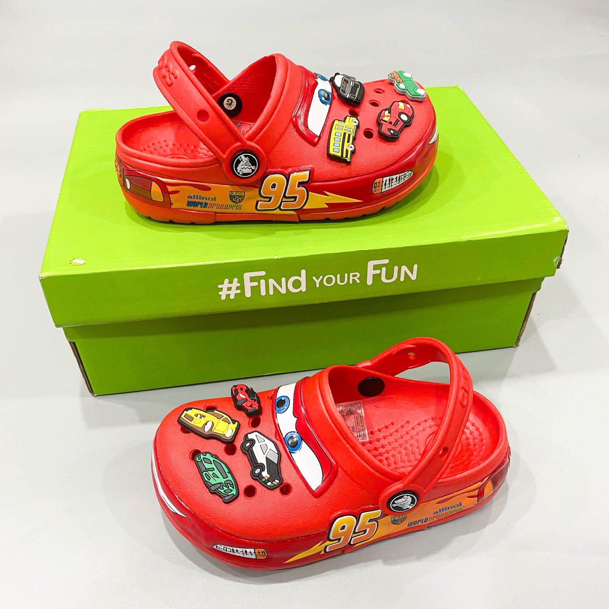  Dép sục Dinas classic McQueen đèn nháy trẻ em 