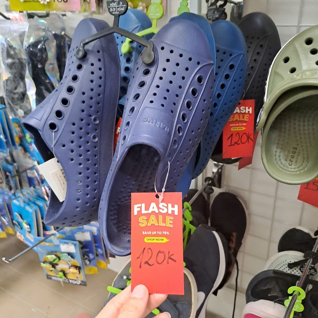  Thanh lý giày dép nam nữ, trẻ em hàng trưng bày SG 