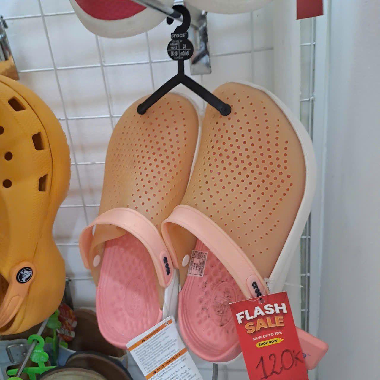  Thanh lý giày dép nam nữ, trẻ em hàng trưng bày SG 