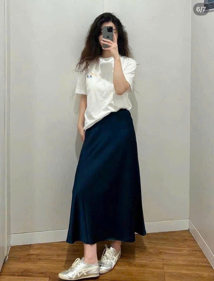  Chân váy lụa dáng đuôi cá navy nữ 