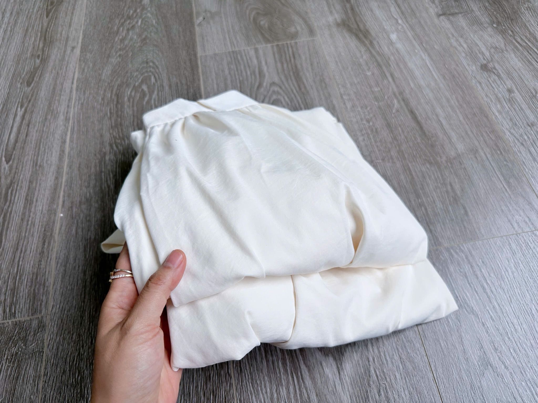  Chân váy midi trắng nữ 