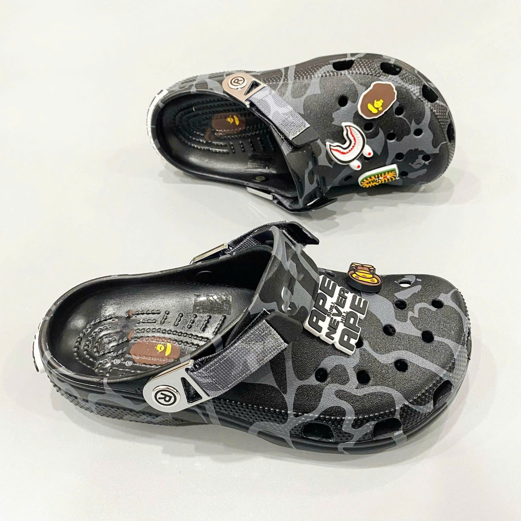  Dép Sục Dinas Classic Bape Quai Nhôm Trẻ Em 