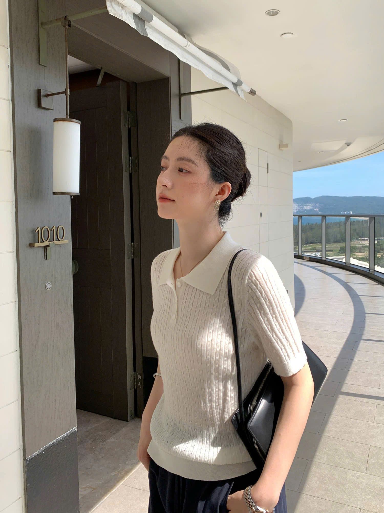  Áo thun cổ bẻ thun dệt kim nữ 