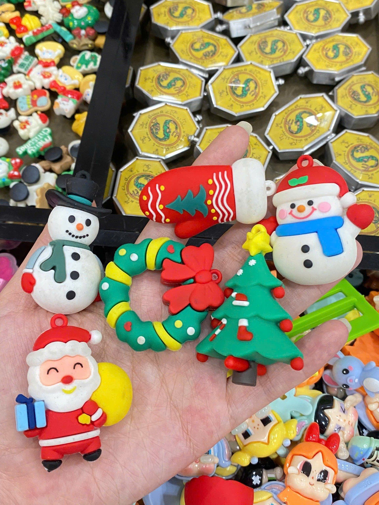  Jibbitz charms 3D xịn noel, giáng sinh gắn dép 