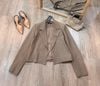  Áo blazer vest nâu ngang eo nữ 