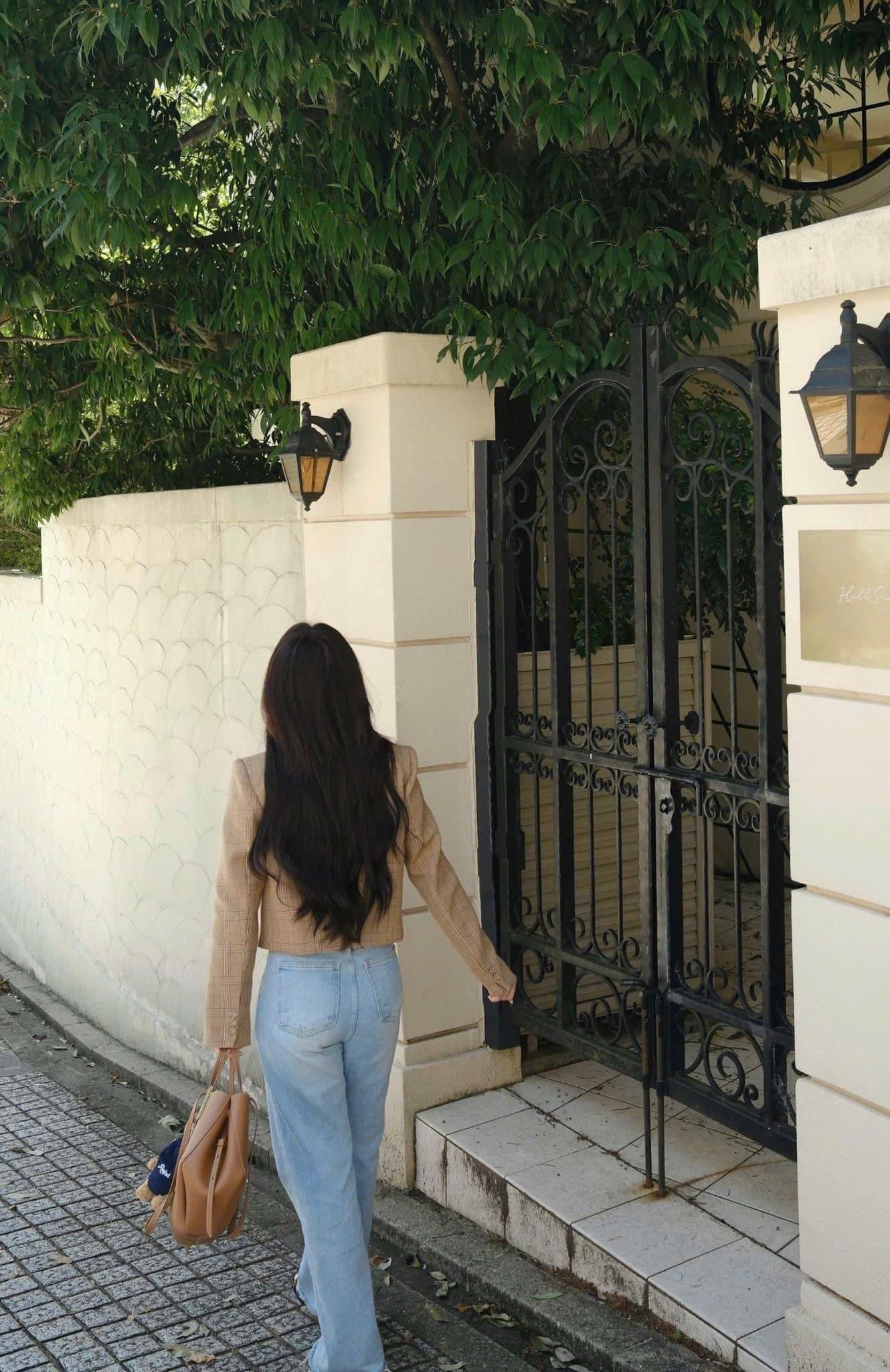  Áo blazer vest nâu ngang eo nữ 